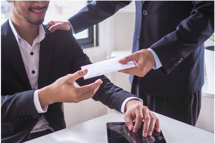 Negotiating Offers: The Dilemmas of the Recruiter, the Employer, and the Candidate
